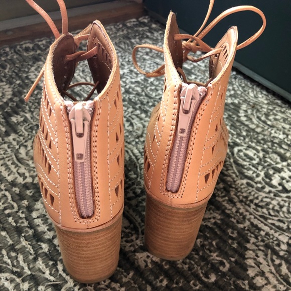 Jeffrey Campbell Heeled Sandal - Picture 5 of 7